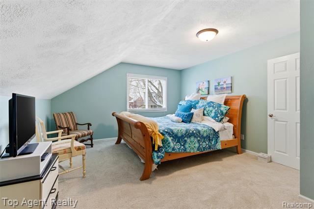 Builiding view thirty three for 2239 Regency Hills, Shelby Township, MI. 48316