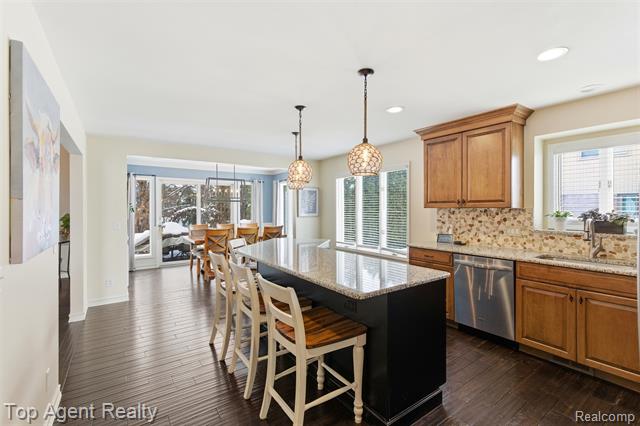 Builiding view twenty for 2239 Regency Hills, Shelby Township, MI. 48316