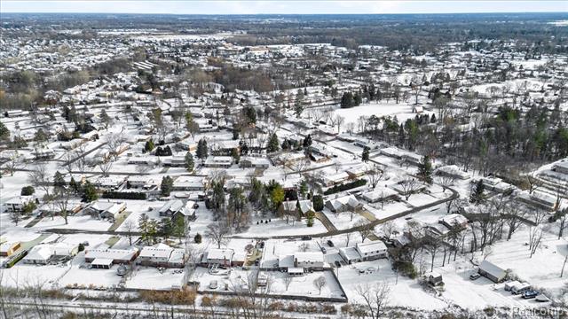 Builiding view fifty five for 5091 Vincent Trail, Shelby Township, MI. 48316