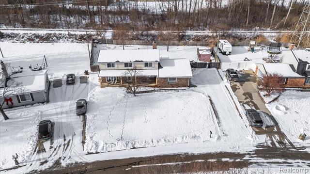 Builiding view fifty nine for 5091 Vincent Trail, Shelby Township, MI. 48316