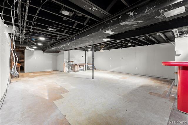 Builiding view forty seven for 5091 Vincent Trail, Shelby Township, MI. 48316