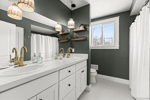 Builiding view forty two for 5091 Vincent Trail, Shelby Township, MI. 48316