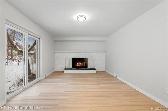 Builiding view fifteen for 5558 Meadow, Shelby Township, MI. 48316