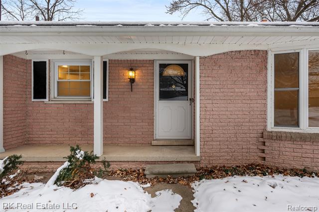 Builiding view three for 5558 Meadow, Shelby Township, MI. 48316