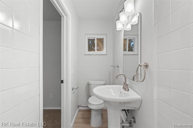 Builiding view twenty five for 5558 Meadow, Shelby Township, MI. 48316