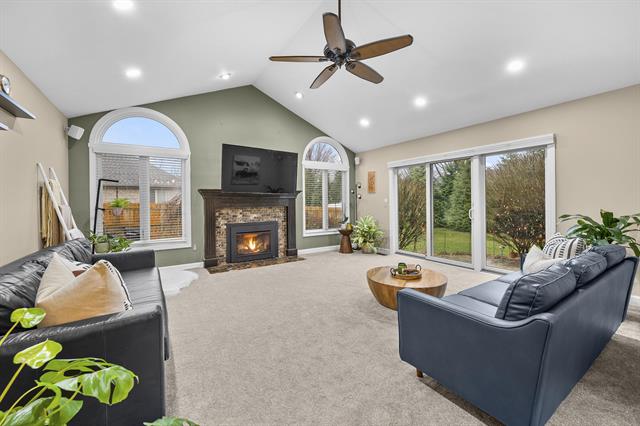 Builiding view fifteen for 54880 Burlington, Utica, MI. 48315