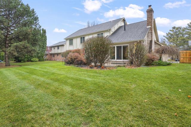 Builiding view forty six for 54880 Burlington, Utica, MI. 48315