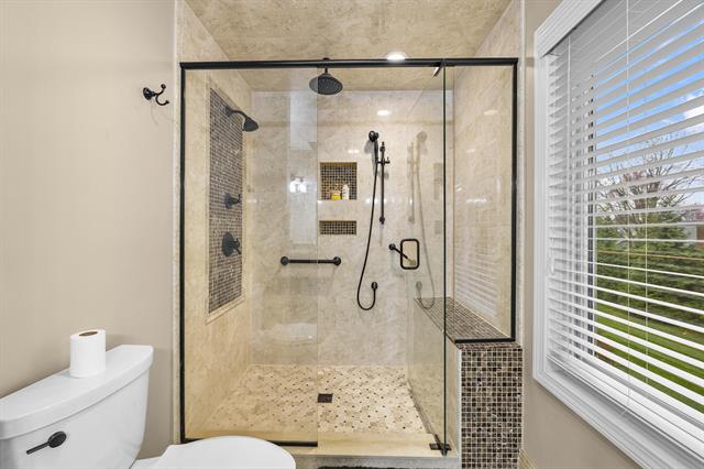 Builiding view thirty one for 54880 Burlington, Utica, MI. 48315