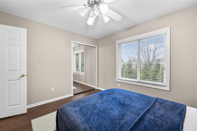 Builiding view thirty three for 54880 Burlington, Utica, MI. 48315