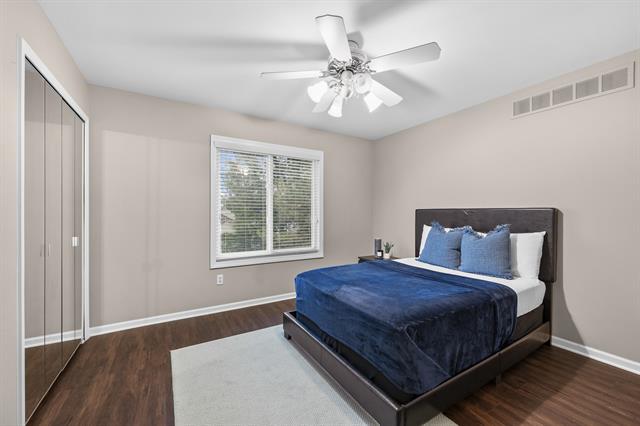 Builiding view thirty two for 54880 Burlington, Utica, MI. 48315