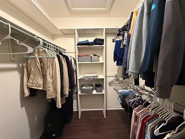 Builiding view twenty seven for 54880 Burlington, Utica, MI. 48315