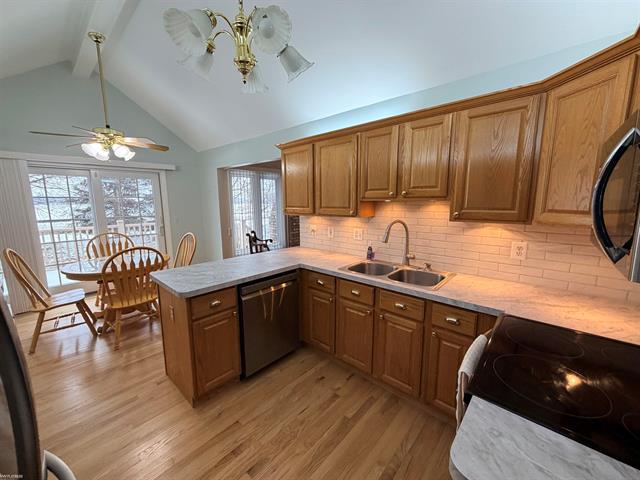 Builiding view four for 54454 Cambridge, Utica, MI. 48315