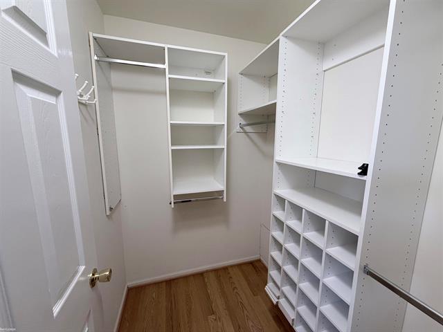 Builiding view fourteen for 54454 Cambridge, Utica, MI. 48315