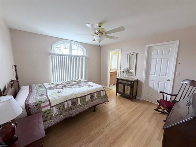 Builiding view thirteen for 54454 Cambridge, Utica, MI. 48315