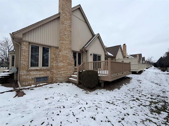 Builiding view twenty four for 54454 Cambridge, Utica, MI. 48315