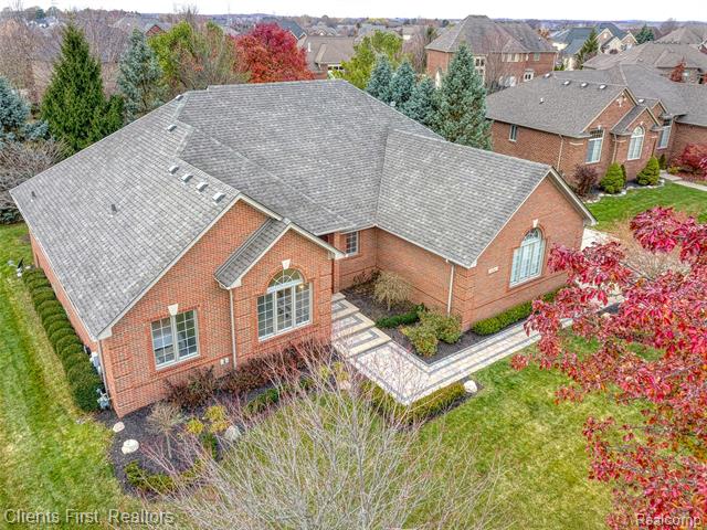 Builiding view fifty four for 63605 Williamsburg, Washington, MI. 48095