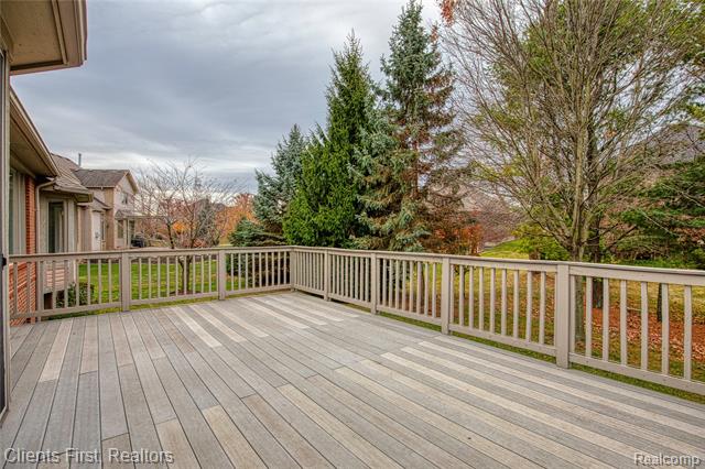 Builiding view fifty three for 63605 Williamsburg, Washington, MI. 48095