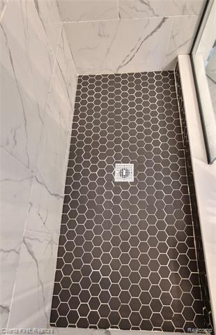 Builiding view forty one for 63605 Williamsburg, Washington, MI. 48095