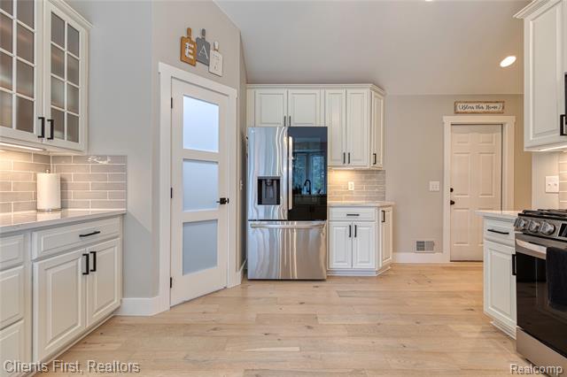 Builiding view seventeen for 63605 Williamsburg, Washington, MI. 48095