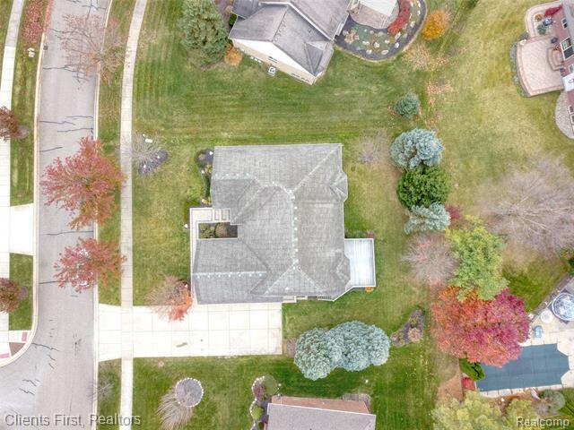 Builiding view sixty one for 63605 Williamsburg, Washington, MI. 48095