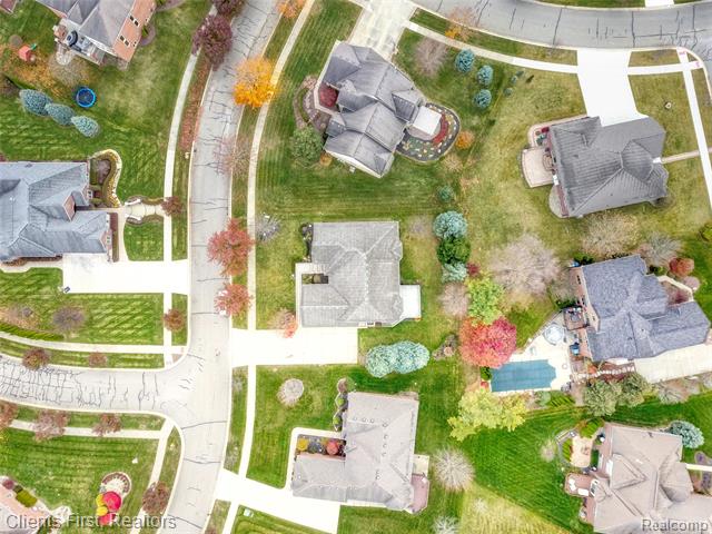 Builiding view sixty two for 63605 Williamsburg, Washington, MI. 48095