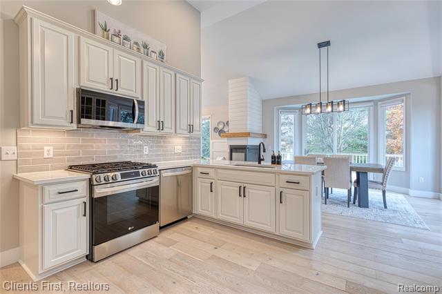 Builiding view thirteen for 63605 Williamsburg, Washington, MI. 48095