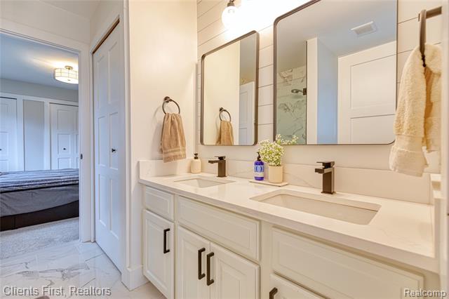 Builiding view thirty six for 63605 Williamsburg, Washington, MI. 48095