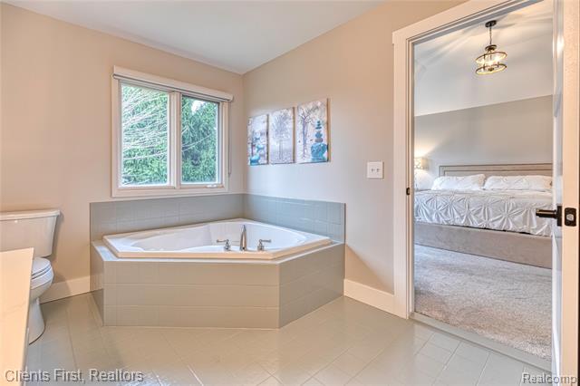 Builiding view thirty three for 63605 Williamsburg, Washington, MI. 48095