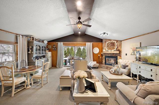 Builiding view eleven for 8402 27 Mile, Washington, MI. 48094