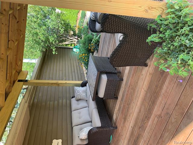 Builiding view forty for 8402 27 Mile, Washington, MI. 48094