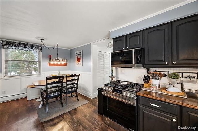 Builiding view nine for 8402 27 Mile, Washington, MI. 48094