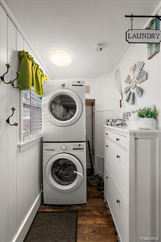 Builiding view seventeen for 8402 27 Mile, Washington, MI. 48094