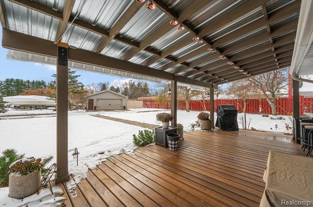 Builiding view six for 8402 27 Mile, Washington, MI. 48094