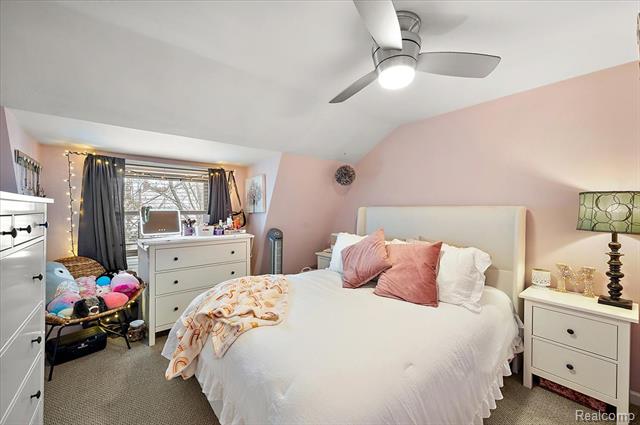 Builiding view twenty nine for 8402 27 Mile, Washington, MI. 48094