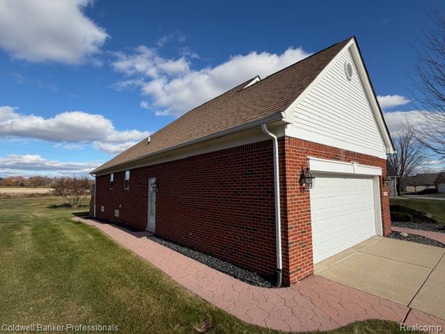 Builiding view thirty for 8261 Prestwick, Washington, MI. 48095