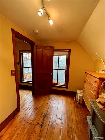 Builiding view nineteen for 139 Tillson, Romeo, MI. 48065