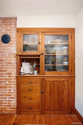 Builiding view twelve for 139 Tillson, Romeo, MI. 48065