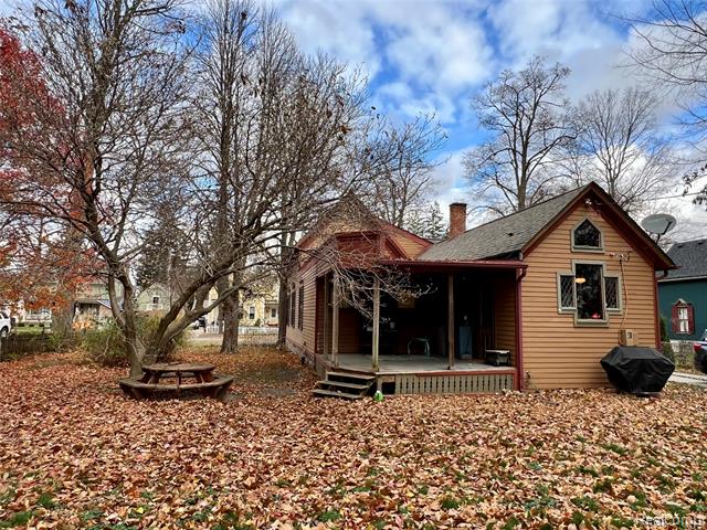 Builiding view twenty three for 139 Tillson, Romeo, MI. 48065