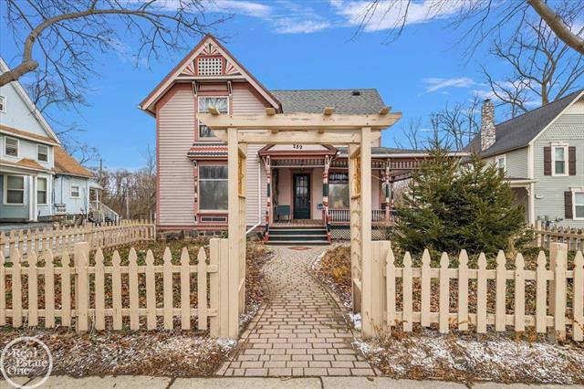 front view for 289 S Main, Romeo, Mi. 48065