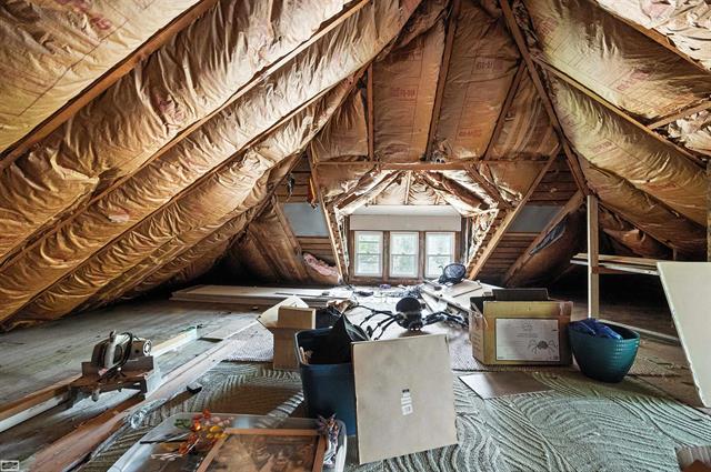 Builiding view twenty five for 180 S Main, Romeo, MI. 48065