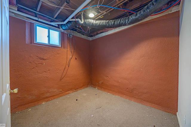 Builiding view twenty seven for 180 S Main, Romeo, MI. 48065