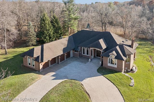 Builiding view one for 2140 33 Mile, Romeo, MI. 48065