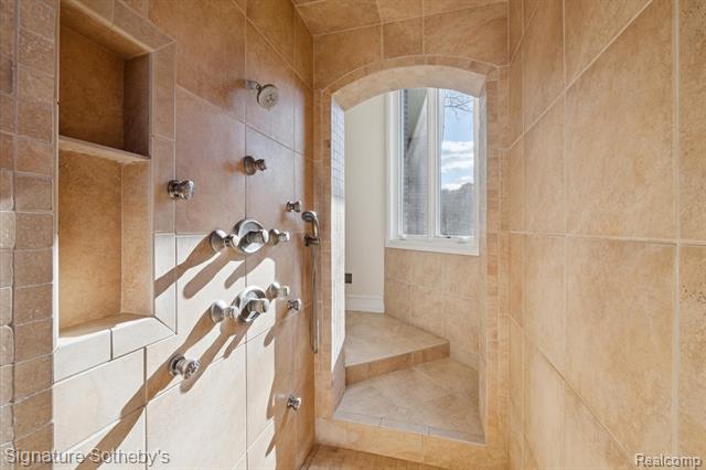 Builiding view thirteen for 2140 33 Mile, Romeo, MI. 48065