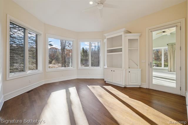 Builiding view thirty seven for 2140 33 Mile, Romeo, MI. 48065