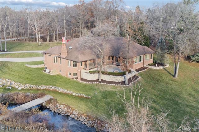 Builiding view three for 2140 33 Mile, Romeo, MI. 48065