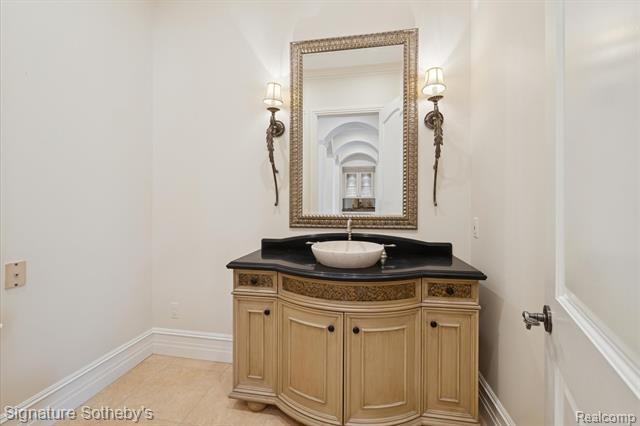 Builiding view twenty six for 2140 33 Mile, Romeo, MI. 48065