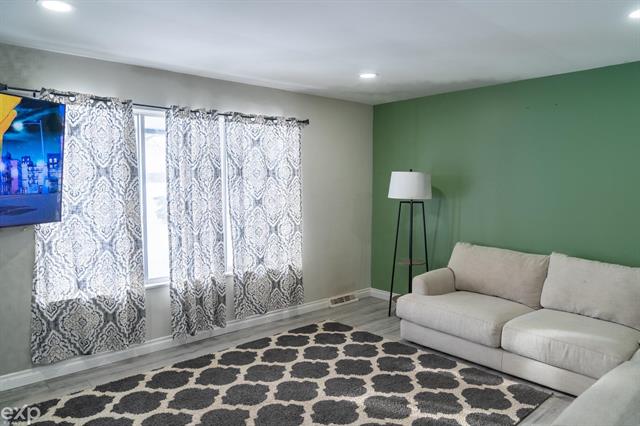 Builiding view five for 77000 Brown, Romeo, MI. 48065