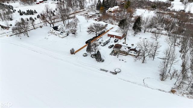 Builiding view forty five for 77000 Brown, Romeo, MI. 48065