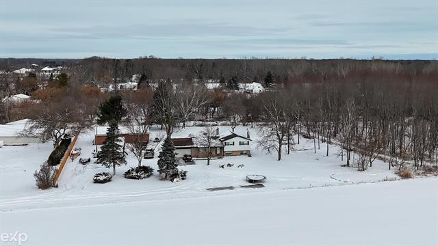 Builiding view forty one for 77000 Brown, Romeo, MI. 48065