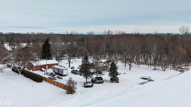 Builiding view forty for 77000 Brown, Romeo, MI. 48065